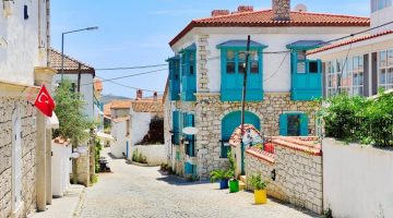 çeşme-sokak